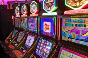 Przegląd internetowych kasyn online z najciekawszym bonusem bez depozytu w PLN